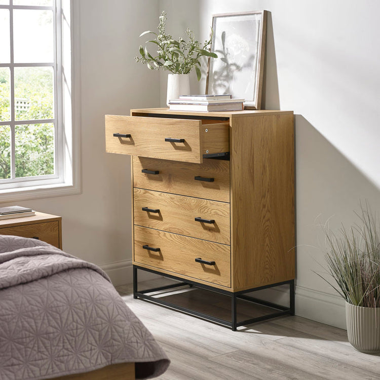 Julian Bowen Harlow 4 Drawer Chest-Better Bed Compnay