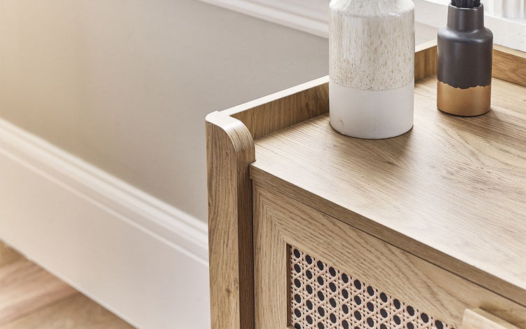 Julian Bowen Sydney 5 Drawer Chest Top Detail-Better Bed Company