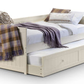 Julian Bowen Jessica Daybed