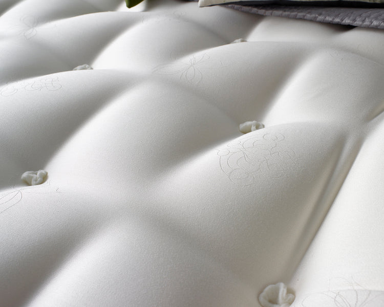Aspire Hybrid Memory 1000 Pocket Pillowtop Mattress Close Up Of Tufts-Better Bed Company