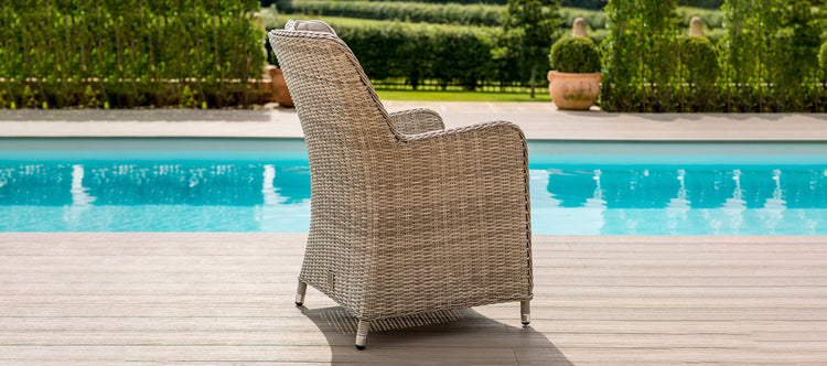 Maze Oxford 8 Seat Oval Dining Set With Ice Bucket And Venice Chairs With Lazy Susan