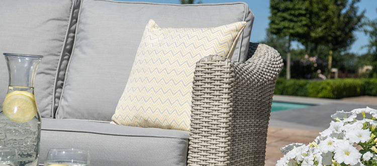 Maze Oxford Large Corner Group with Chair