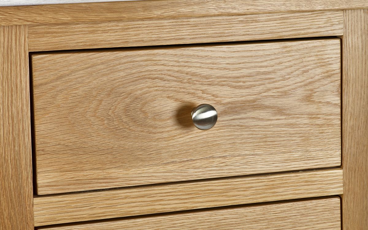 Julian Bowen Mallory 7 Drawer Narrow Chest Drawer Close Up-Better Bed Company