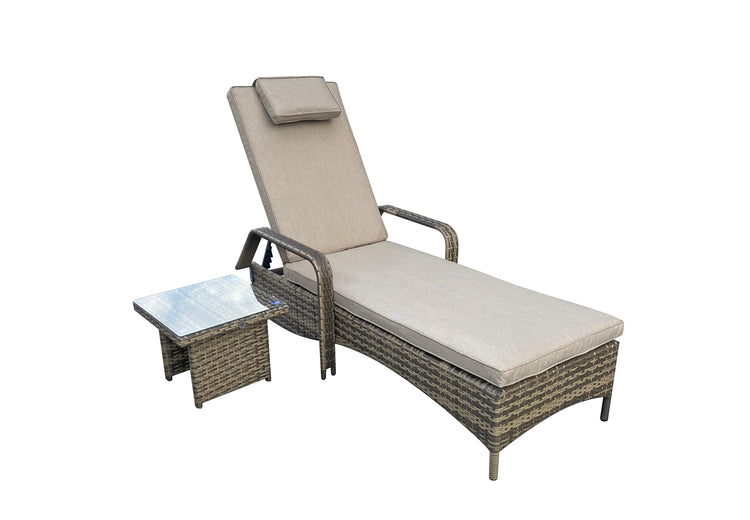 Signature Weave Savannah Sunbed With Drinks Table